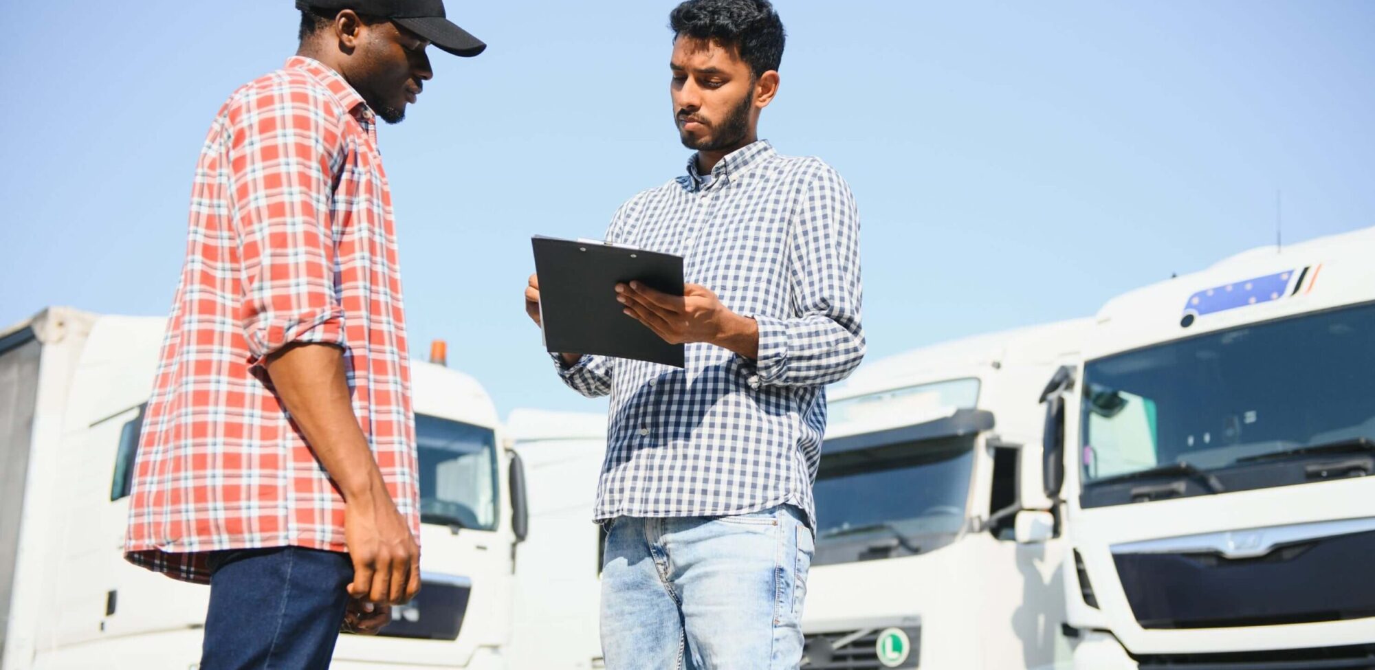 5 tips for improving fleet management in your trucking business logistics manager controlling truck driver schedul lpfb5m9